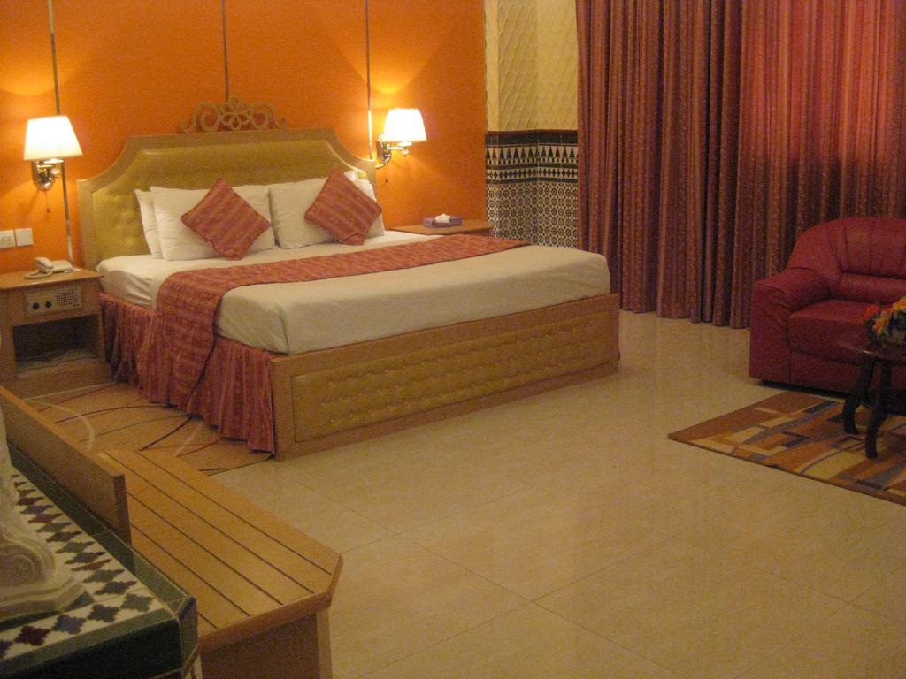 Bowshar International Hotel Muscat Room photo